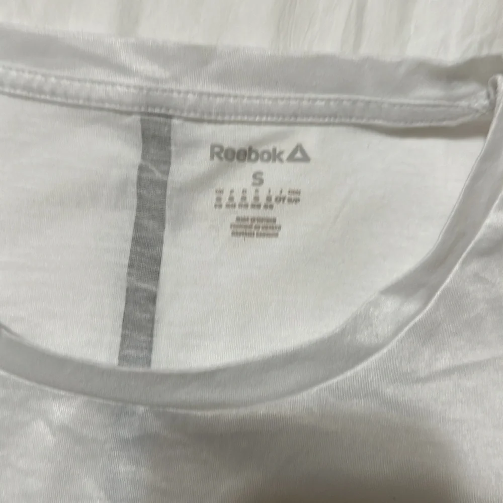 Reebok workout Tee - Picture 2 of 7